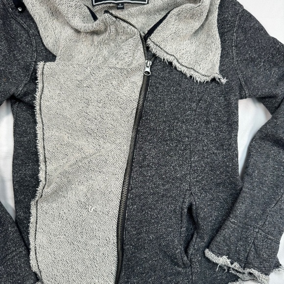 BNCI by Blanc Noir Full Zip Up Ruffle Knit Cardigan Womens Sz Small Heather Gray - Picture 8 of 9